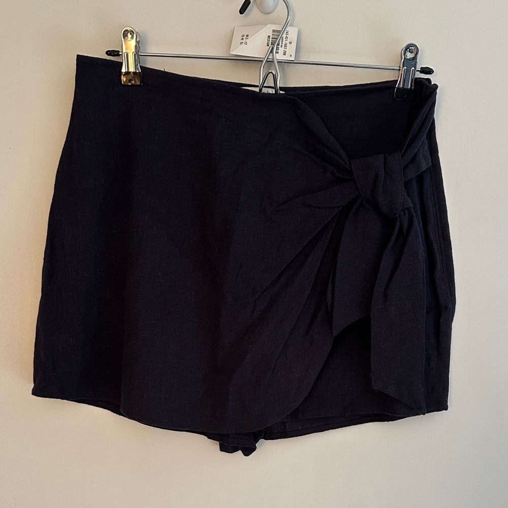 Abercrombie NWT Navy Linen Wrap-Style Skort